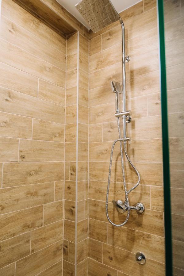 Constantin Inn Ni 외부 사진